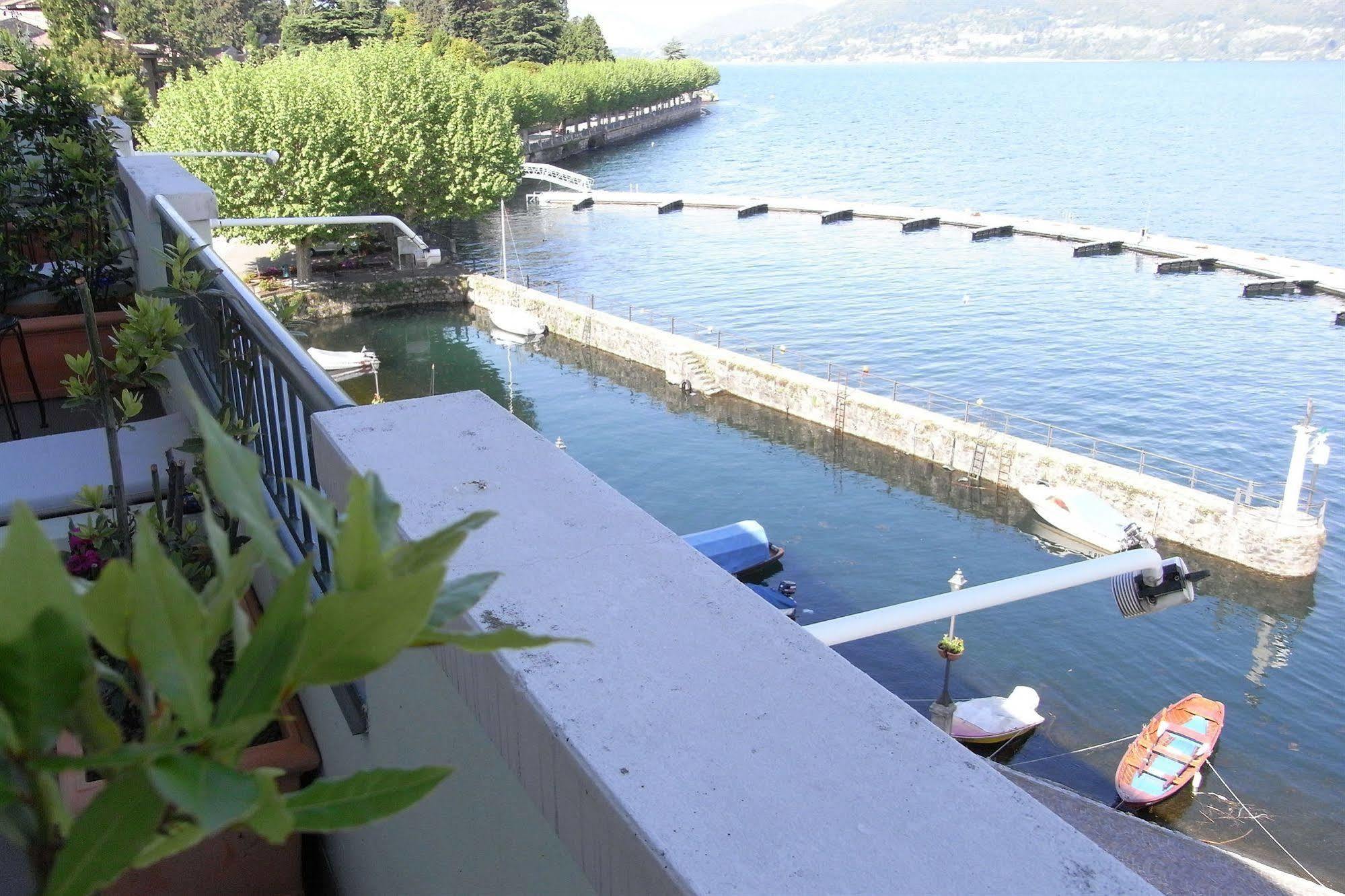 Albergo Del Sole Porto Valtravaglia Kültér fotó